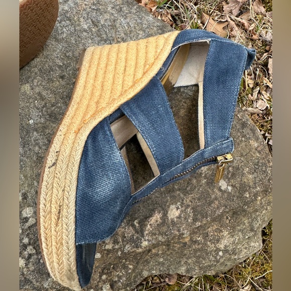 Micheal Kors Damita Wedge | canvas | 7 | Navy - Picture 14 of 16